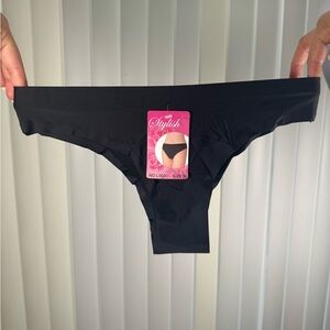 Black Seamless Thong